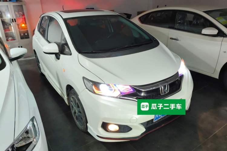 Used Honda Fit 2018 1.5L CVT Trendy Run+ Edition