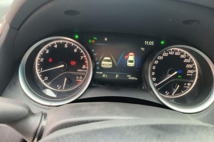 Used Toyota Camry 2021 2.0G Luxury Edition
