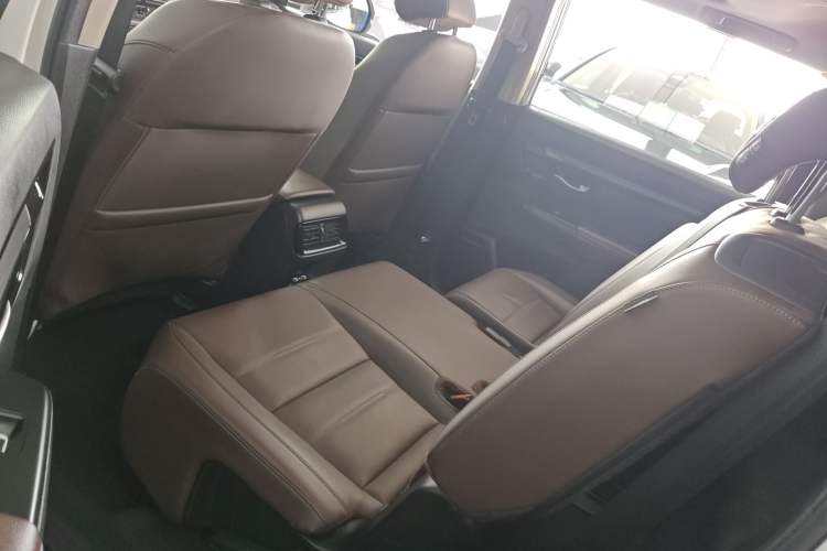 Used Honda CR-V 2023 240TURBO Two-Wheel Drive Deluxe Edition 7 Seats
