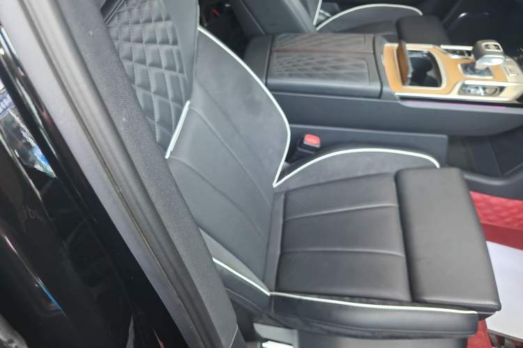 Used Hongqi E-HS9 2021 460 km Range Flagship Edition Six-Seater
