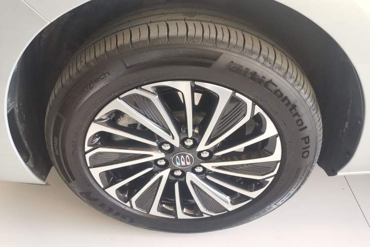 Used Buick GL8 New Energy 2025 Lushang First-Drive Edition 7-Seater