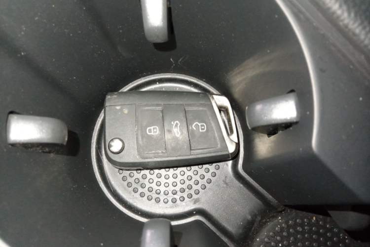 Used Volkswagen Magotan 2025 Zhongxiang Version 330TSI DSG Luxury Edition
