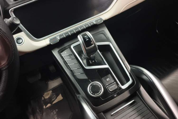 Used Geely Auto Emgrand X7 Sport 2022 Boyue X 1.8TD DCT Smart Model
