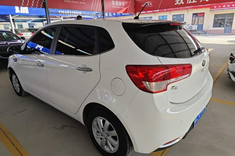 Used Kia K2 2015 Hatchback 1.4L AT GLS Cool Edition