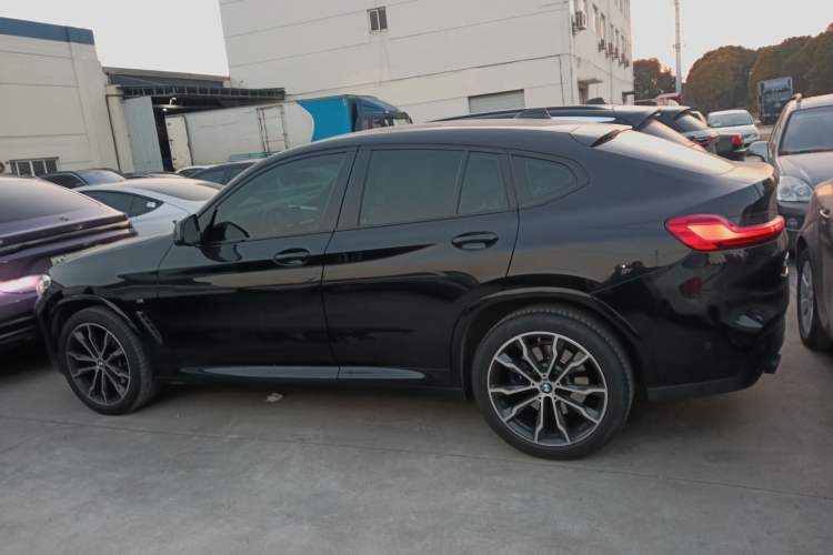 Used BMW X4 2020 xDrive25i Black Knight Limited Edition