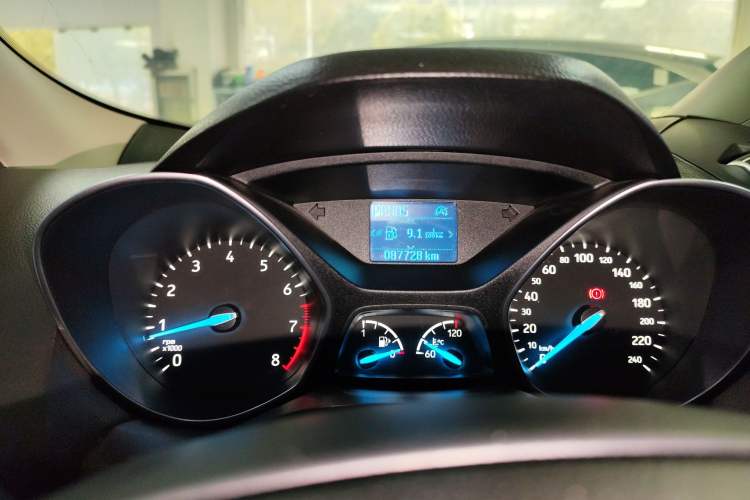 Used Ford Kuga 2018 EcoBoost 180 Two-Wheel-Drive Platinum Edition