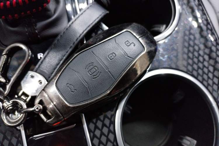 Used Hongqi HS3 2023 1.5T Two-Wheel Drive Shanwei Edition