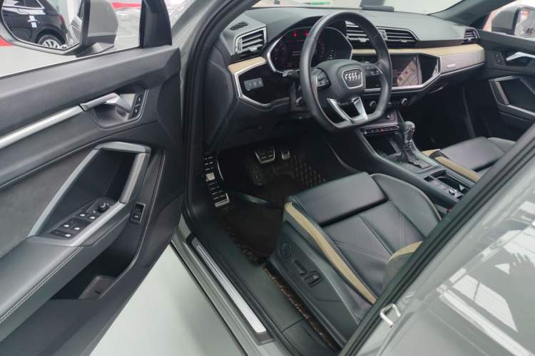 Used Audi Q3 2024 35 TFSI Stylish and Elegant Edition