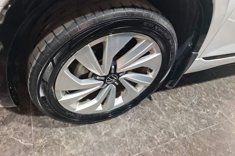 Used Volkswagen Tayron X 2020 330TSI Two-Wheel Drive Luxury Smart Connectivity Version
