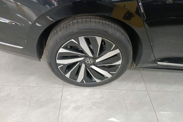 Used Volkswagen Passat 2025 Outstanding Model 330TSI Elite Edition
