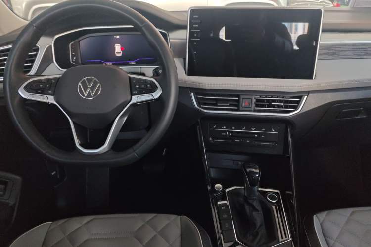 Used Volkswagen Tayron 2023 Revised Version 380TSI All-Wheel Drive R-Line High-Energy Edition
