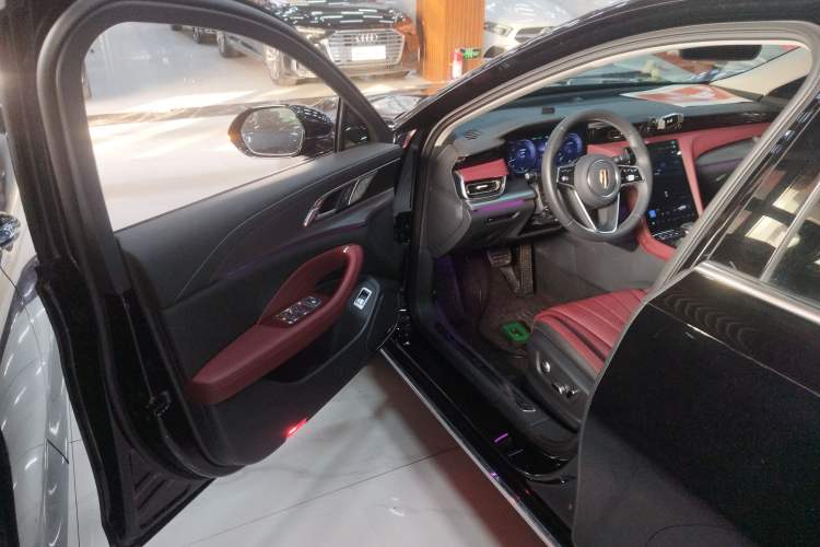 Used Hongqi H5 2024 2.0T Automatic Smart Connect Flagship Edition
