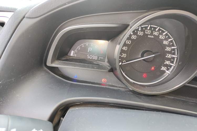 Used Mazda Mazda 3 Axela 2017 Sedan 1.5L Automatic Luxury Model Emission Standard China V
