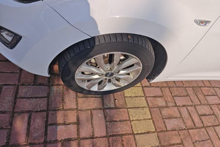 Used Hyundai Elantra 2015 1.6L Automatic Fashion Model