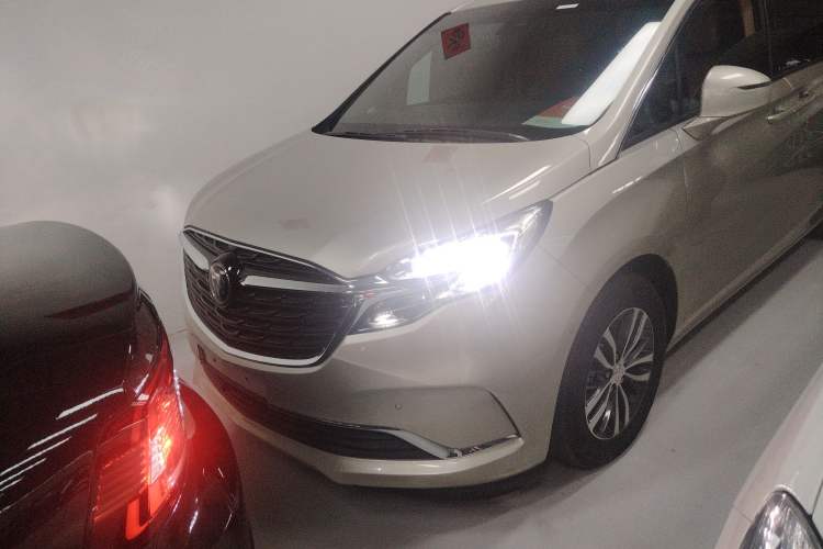 Used Buick GL8 2020 ES Land Cruiser 653T Luxury Edition
