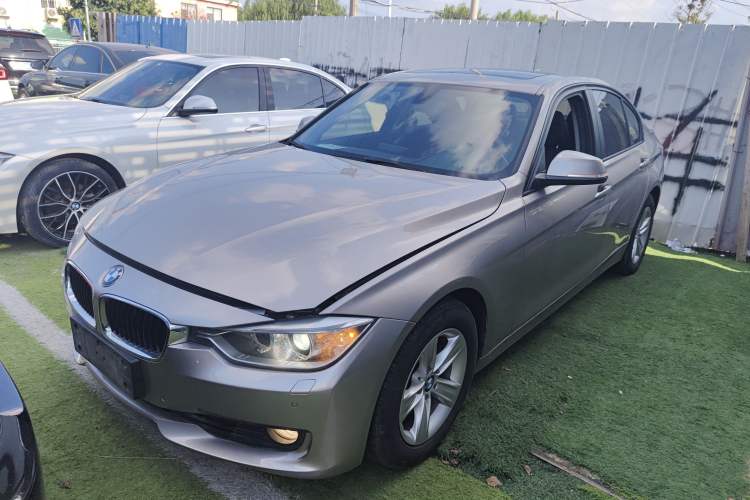 Used BMW 3 Series 2015 320i Luxury Line Stylish Edition
