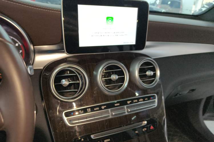 Used Mercedes-Benz GLC 2018 GLC 260 4MATIC Luxury Model