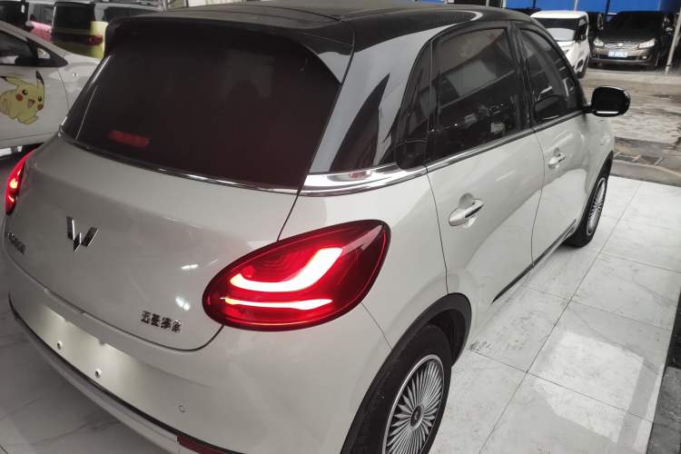 Used Wuling Bingo 2023 333 km Lingxi Connected+ Version
