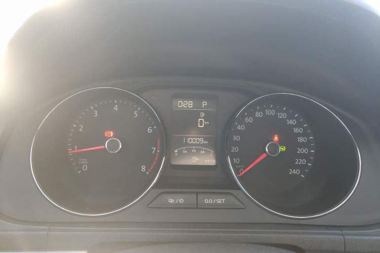 Used Volkswagen Lavida 2015 1.6L Automatic Comfort Edition
