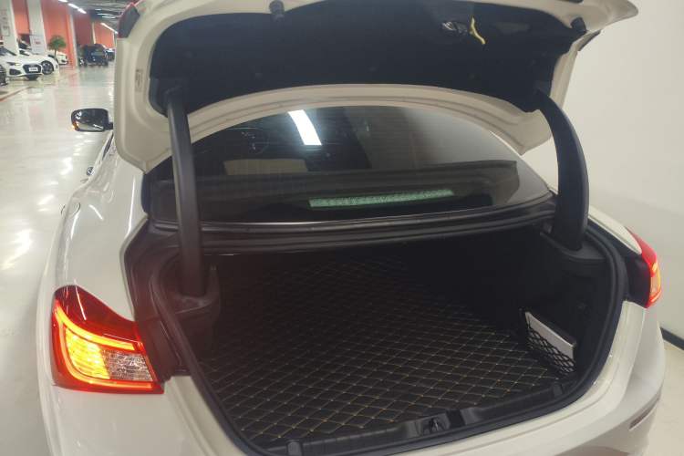 Used Maserati Ghibli 2014 3.0T Standard Edition
