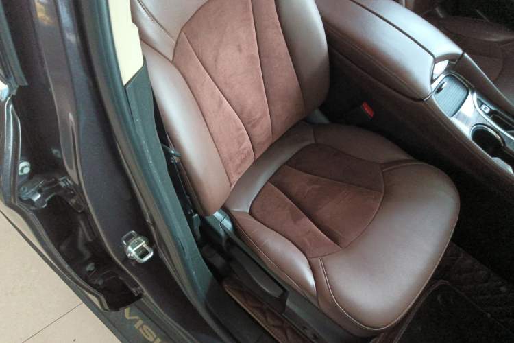 Used Buick Envision 2016 20T Two-Wheel-Drive Elite Model
