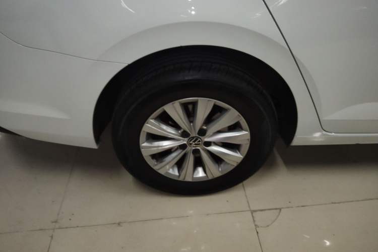 Used Volkswagen Lavida 2023 New Sharp 1.5L Automatic Excellent New Edition