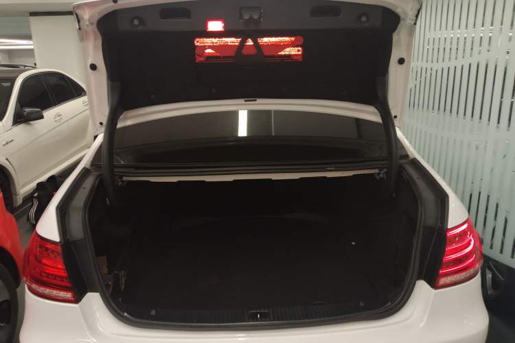 Used Mercedes-Benz E-Class 2015 E 260 L Sport Edition
