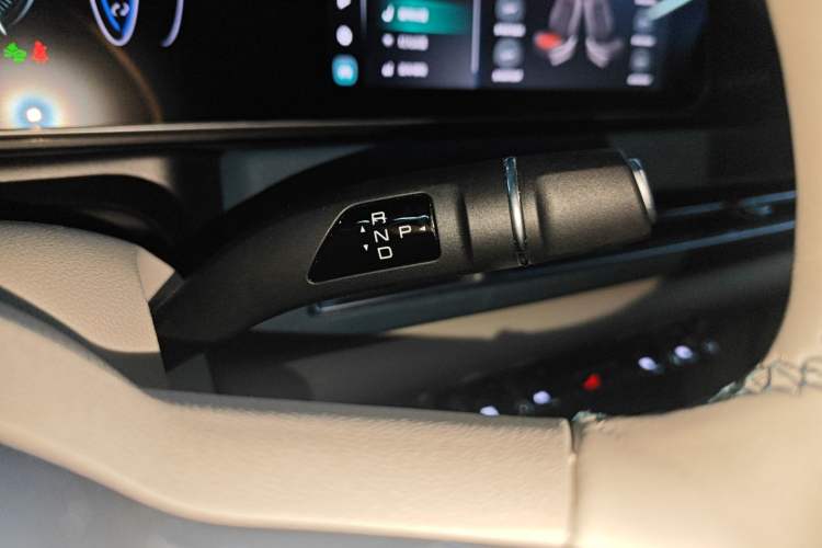 Used ORA Good Cat 2023 401 km Standard Range Prestige Version Lithium Iron Phosphate