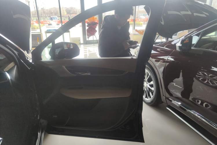 Used Cadillac XT6 2022 2.0T Six-Seater Four-Wheel-Drive Platinum Edition
