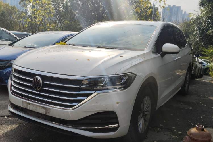 Used Volkswagen Viloran 2020 330TSI Business Edition
