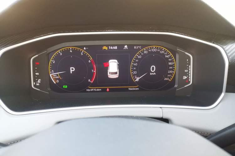 Used Volkswagen Tayron 2023 300TSI Two-Wheel-Drive Luxury Plus Advanced Edition
