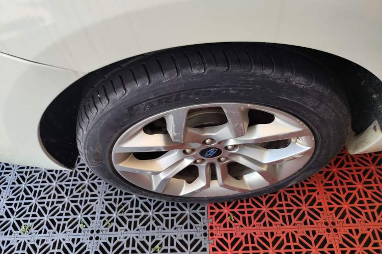 Used Geely Auto Emgrand GT 2015 1.8T Premium Model
