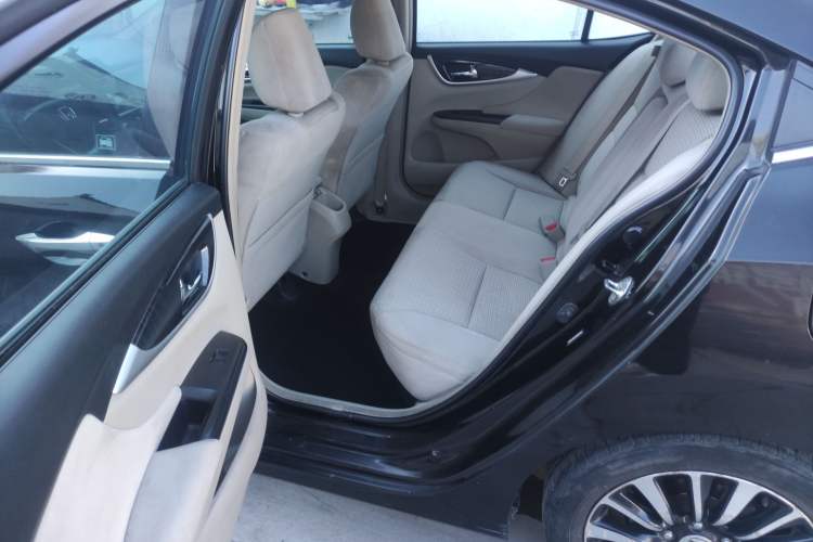 Used Honda Crider 2013 1.8L automatic comfort version