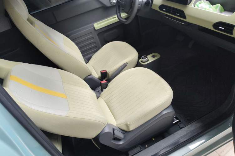 Used Geely Galaxy Panda 2023 Panda Mini 200km Endurance Bear
