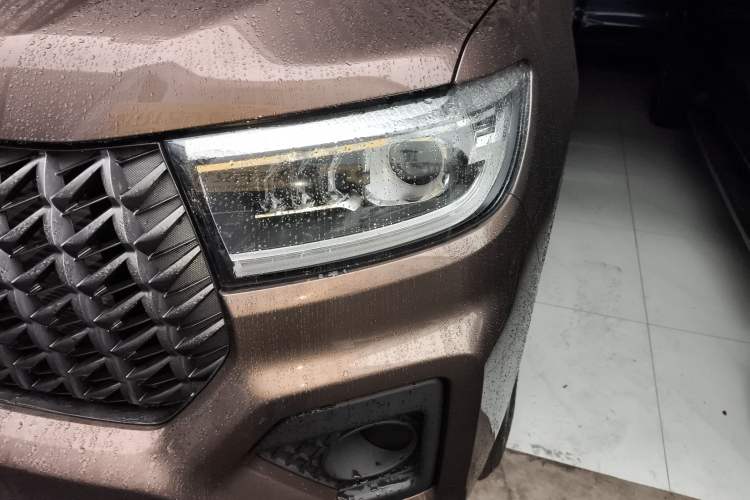 Used Great Wall Poer 2023 2.0T Commercial Version Automatic Diesel 4x4 Elite Long-Box GW4D20M
