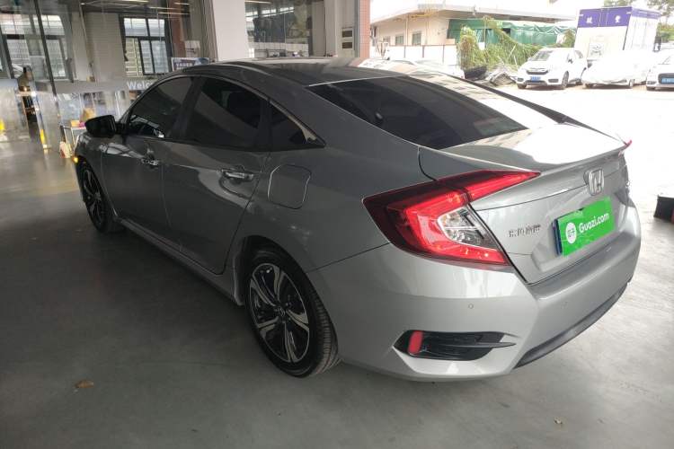 Used Honda Civic 2016 220TURBO CVT Prestige Edition
