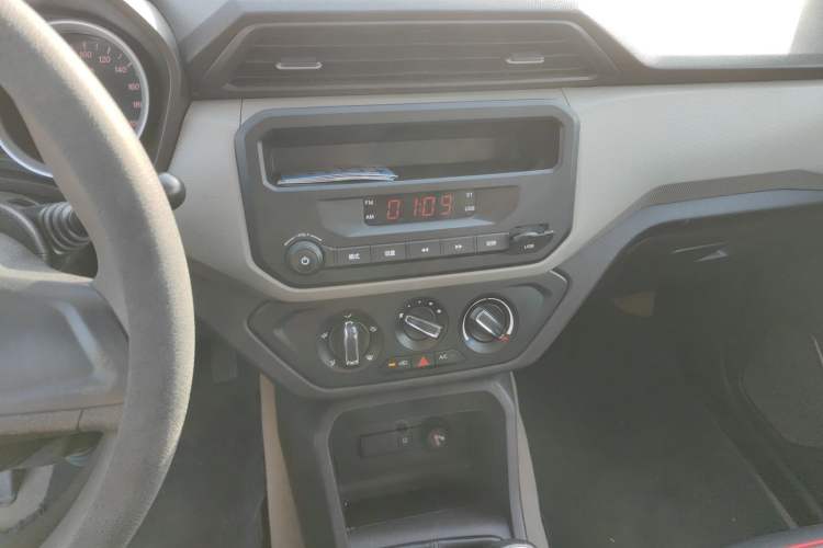 Used Wuling Hongguang 2021 1.5L S Standard Version LAR
