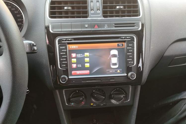 Used Volkswagen Polo 2014 1.6L Automatic Comfort Edition
