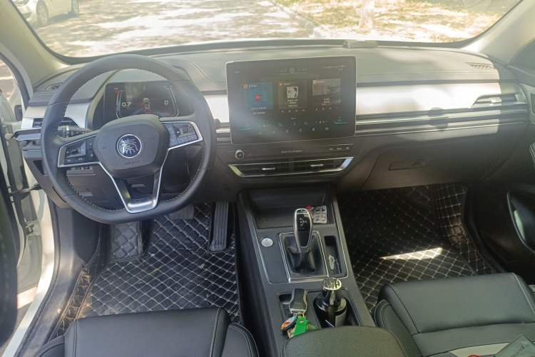 Used BYD Qin Pro 2019 Super Edition 1.5TI Automatic Smart Connect Enjoyment Model China VI Standard
