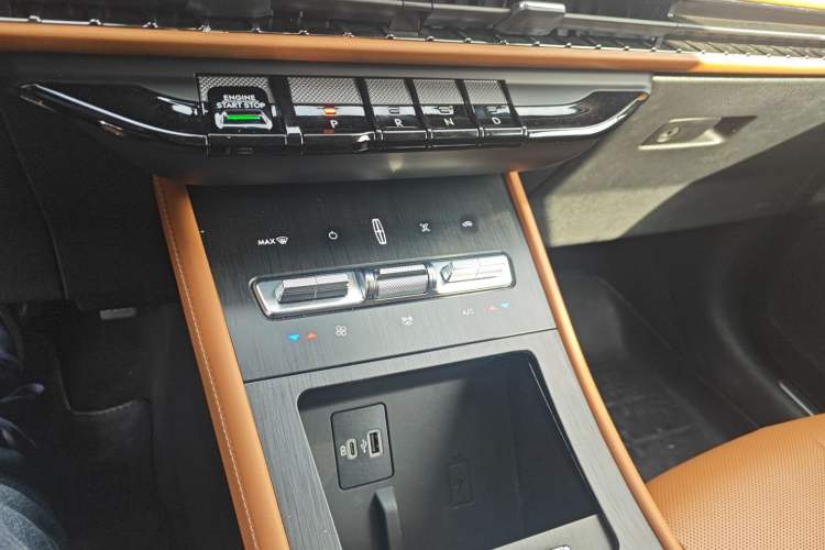 Used Lincoln Corsair 2024 1.5T Two-Wheel-Drive Mulan Special Hybrid Version