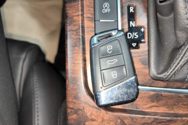 Used Volkswagen Magotan 2018 Facelift 330TSI DSG Luxury Model