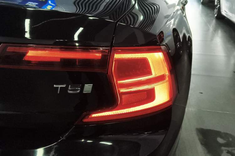 Used Volvo S90 2019 T5 Zhiyi Edition
