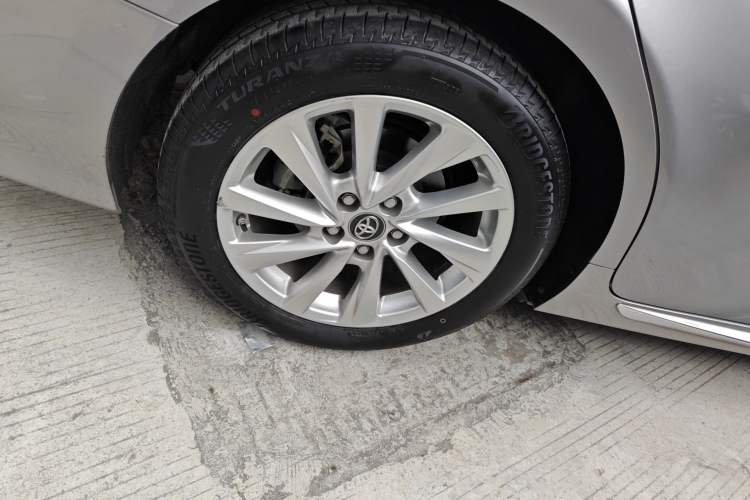 Used Toyota Camry 2023 2.0G Luxury Edition
