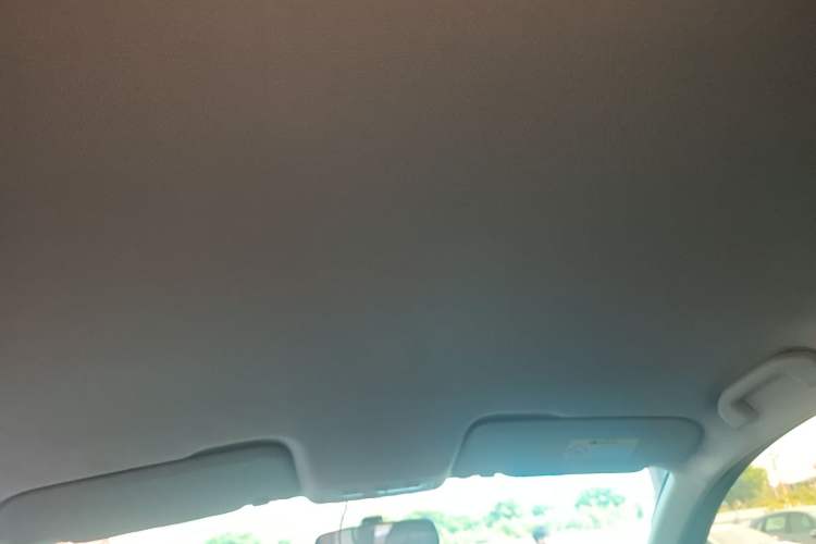 Used Venucia T70 2015 2.0L CVT Smart Choice Edition