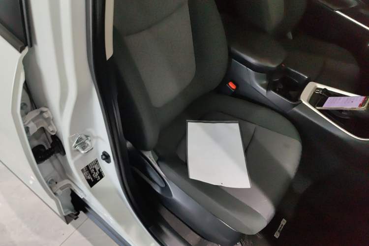 Used Toyota RAV4 2022 2.0L CVT Two-Wheel Drive Fashion Edition
