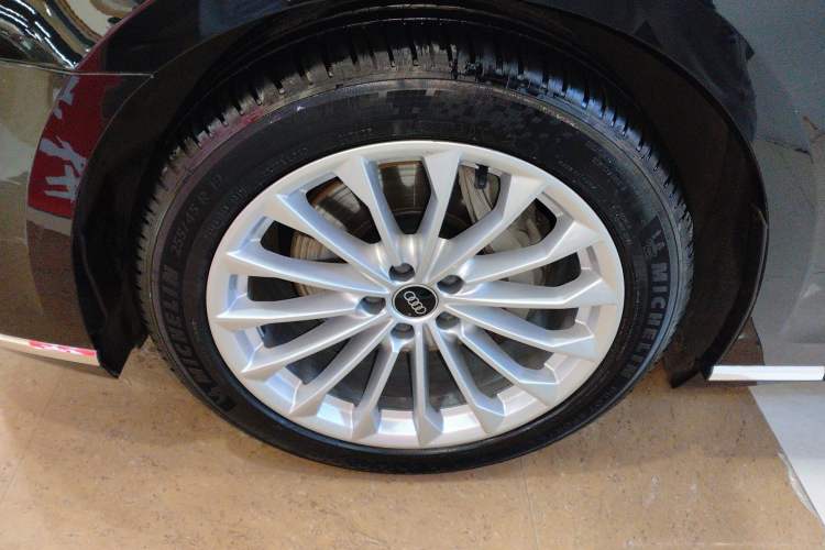 Used Audi A8 2022 A8L 50 TFSI quattro Comfort Edition Collector's Model
