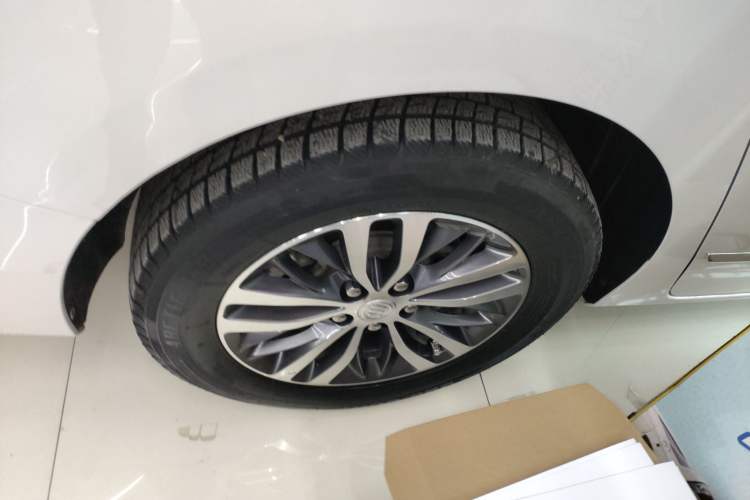 Used Buick GL8 2021 ES Landtrek 653T Comfort Edition
