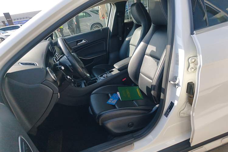 Used Mercedes-Benz GLA 2016 GLA 200 Fashion Model
