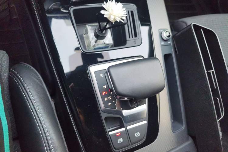 Used Audi Q5L 2022 40T Luxury Dynamic Model