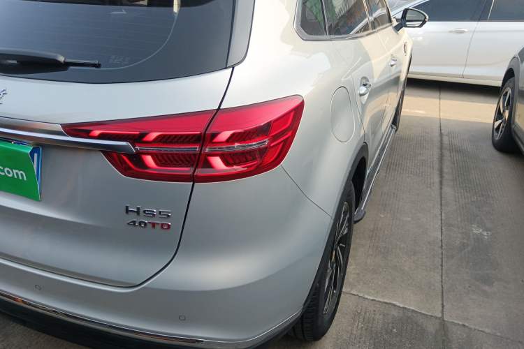 Used Hongqi HS5 2022 Revised Version 2.0T Smart Connect Flagship Edition
